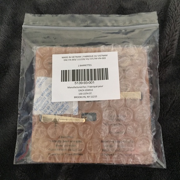 New Each Jewels Hair Clips - Picture 4 of 4